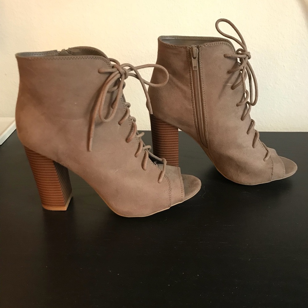 Lace up block heels